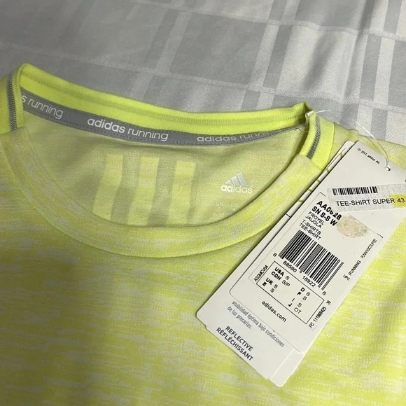Adidas  women top ,Small ,activewear,fitted, gym , workout, yellow,tennis, gift - Picture 7 of 14